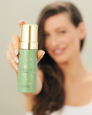 Produktabbildung 2 für Volumizing Styling Mousse, Duo