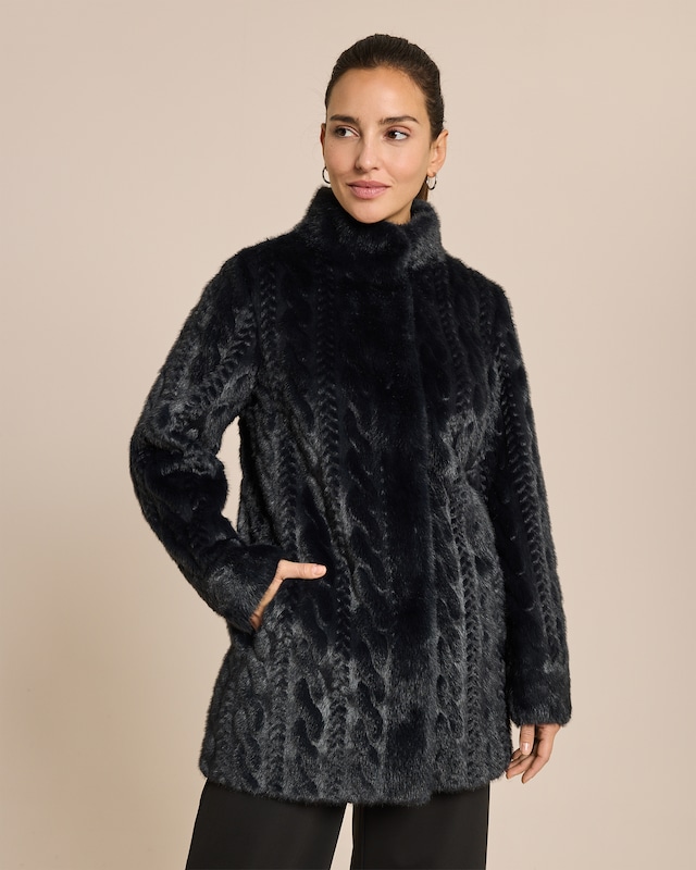 Webpelzmantel im Mustermix