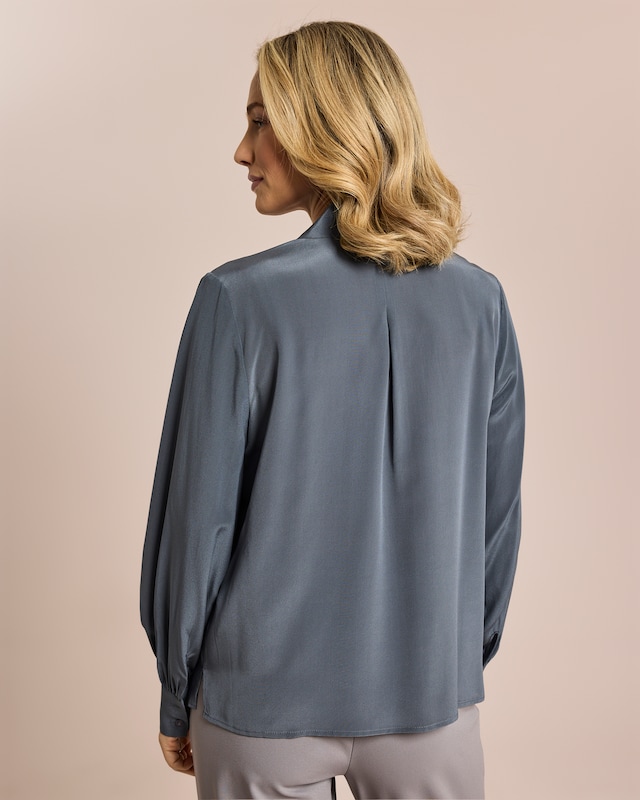 Seidenbluse mit Schluppe