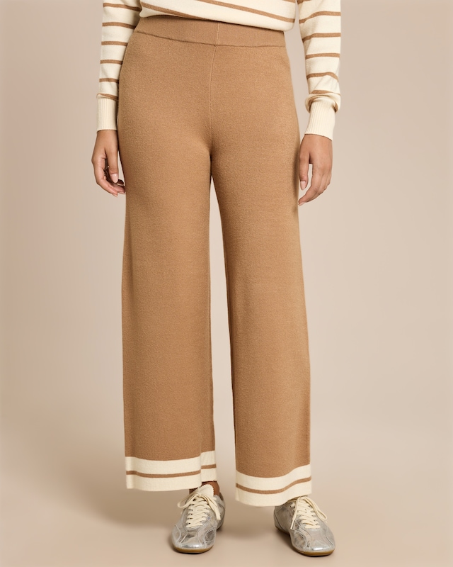 Strickhose mit Streifendetail