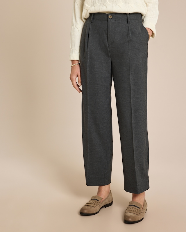 Stoffhose mit Riegel am Saum