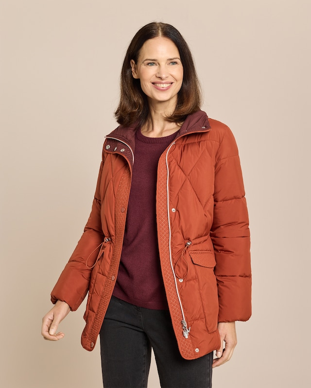 Steppjacke mit aufgesetzten Taschen