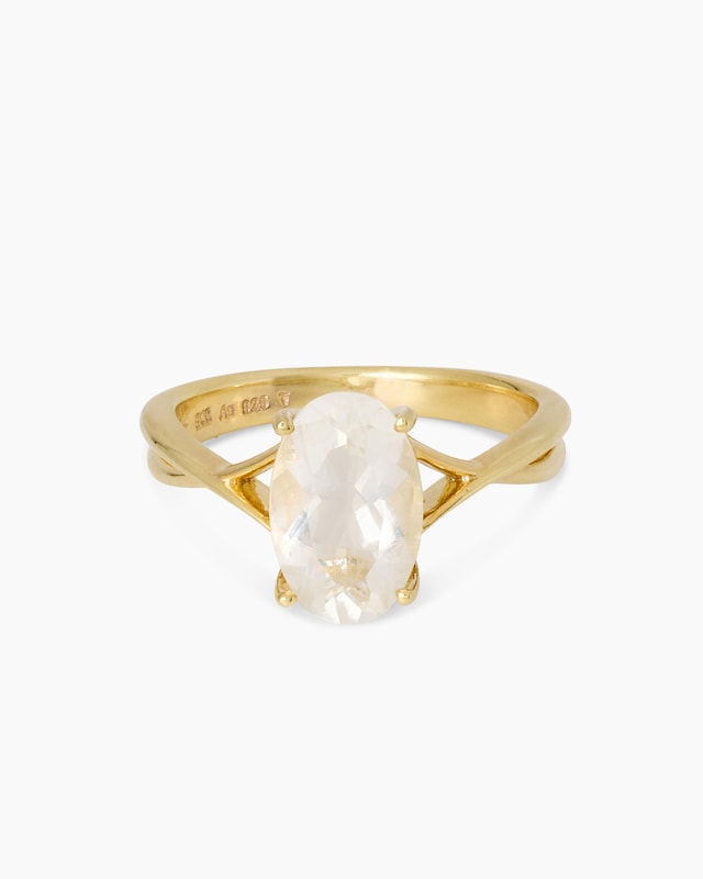 Ring mit Hyalith Opal