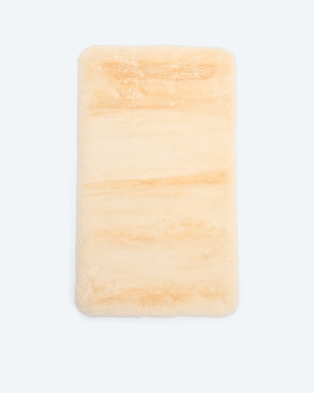 Badematte in Kaninchenfell-Optik