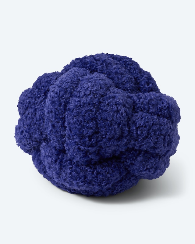Knotenkissen in Teddy-Optik