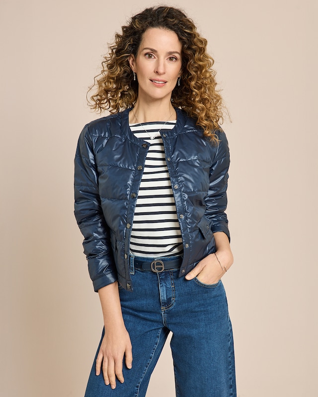 Steppjacke mit Druckknöpfen