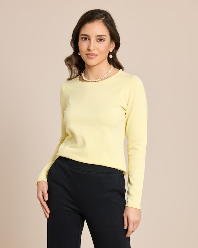 Pullover mit abgerundetem Saum