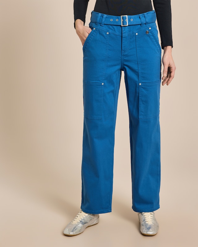 Straight Leg Hose mit Gürtel