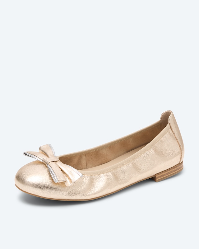 Ballerina mit Schleife