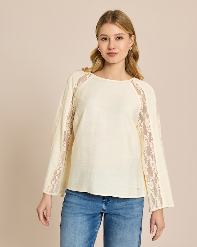 Bluse mit Spitzeneinsatz