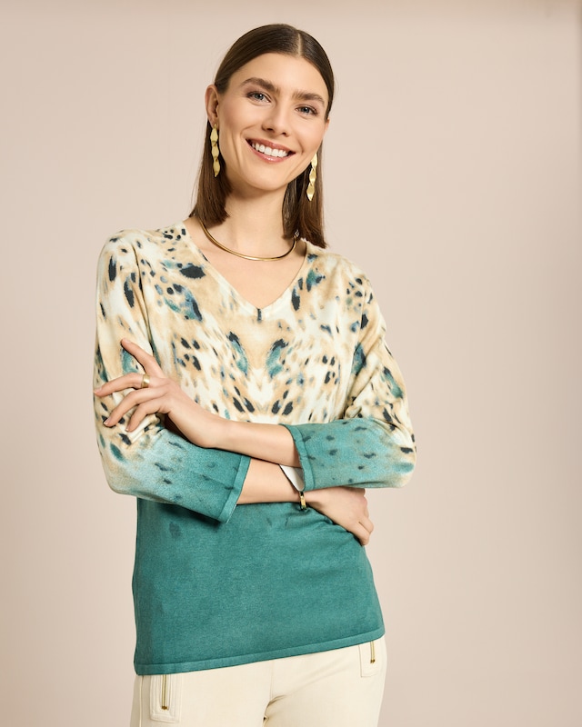 Classic Pullover mit Leoverlauf