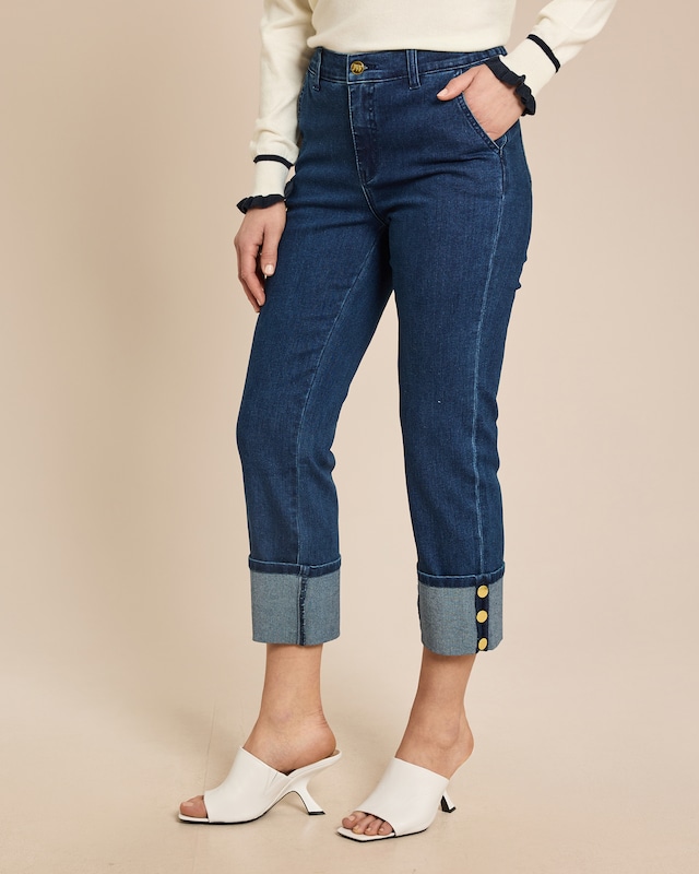 Straight Fit Jeans mit Zierknöpfen 7/8