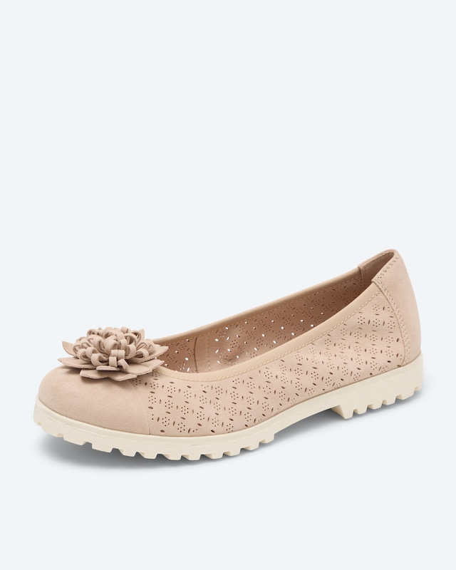 Ballerina mit Blumendeko