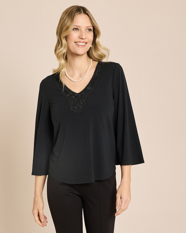 Shirt mit Spitzenbesatz