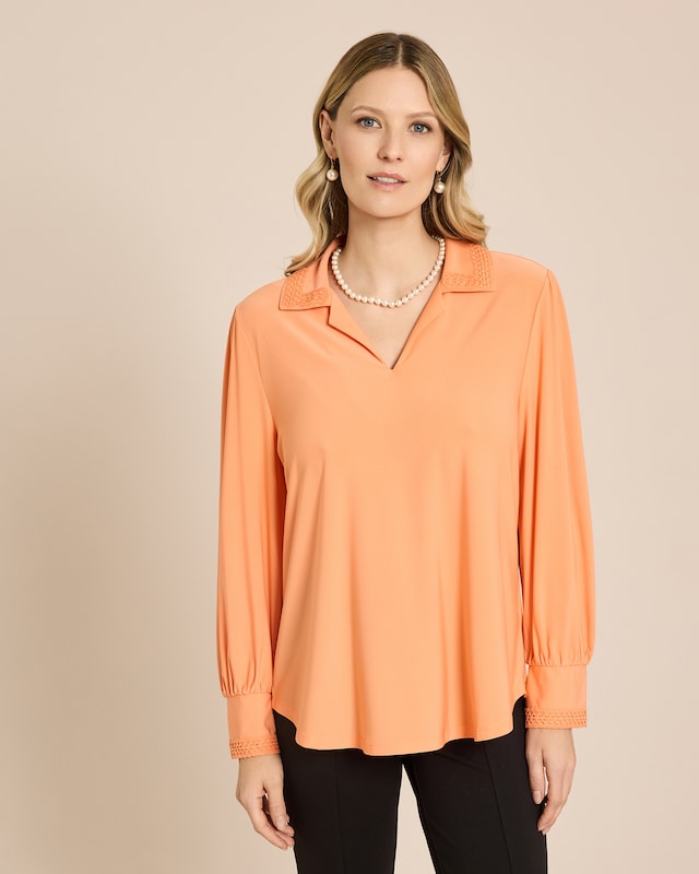 Blusenshirt mit Spitzenkragen