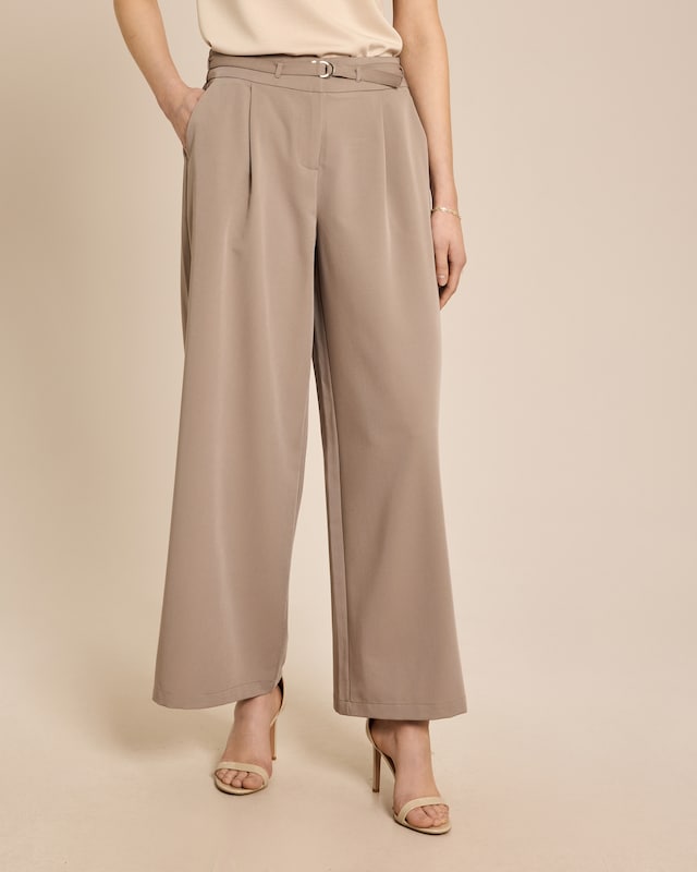 Wide leg Hose mit Gürtel
