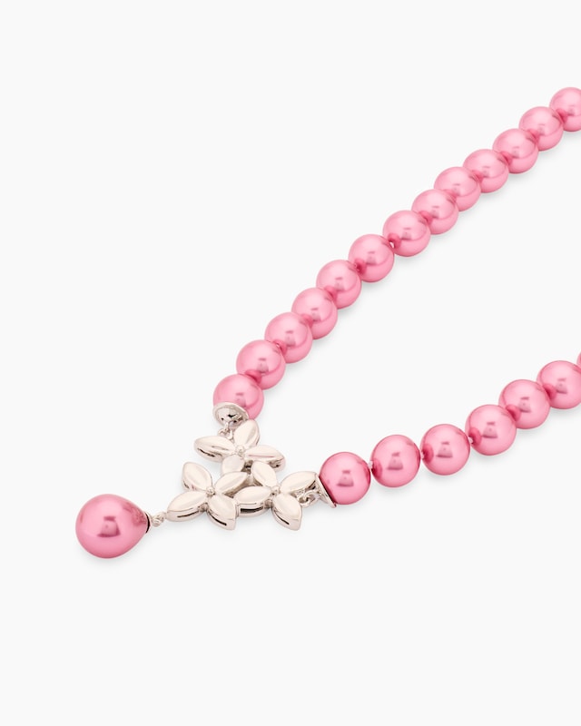 Collier mit Muschelkernperlen und Blütenanhänger