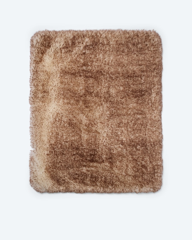 Teppich in Huskyfell-Optik