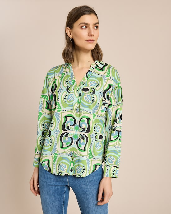 Produktabbildung für Bluse mit vier exklusiven Drucken