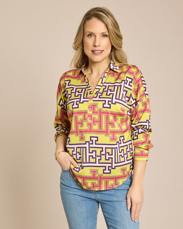 Bluse mit vier exklusiven Drucken