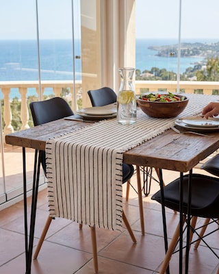 Produktabbildung 2 für Tischläufer im Streifendesign