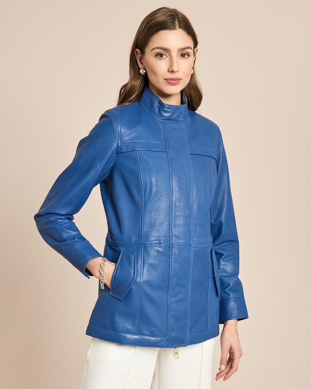 Lederjacke mit Perforierungsdetails