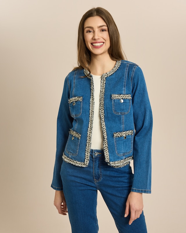 Jeansjacke mit Deko