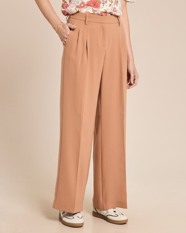 Fließende Hose mit Bundfalte