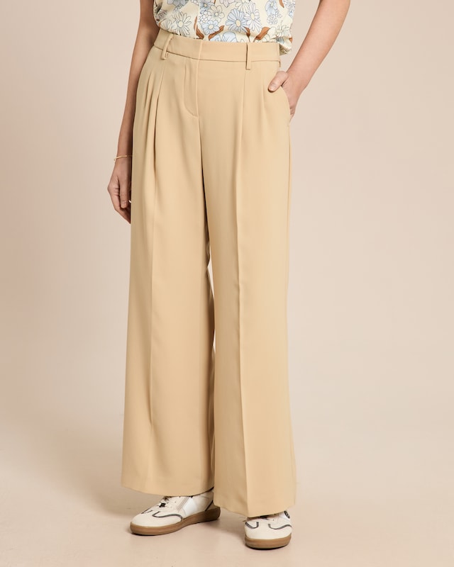 Fließende Hose mit Bundfalte