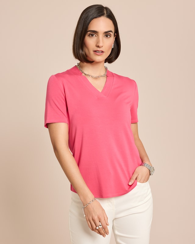 Shirt mit dekorativem V-Ausschnitt