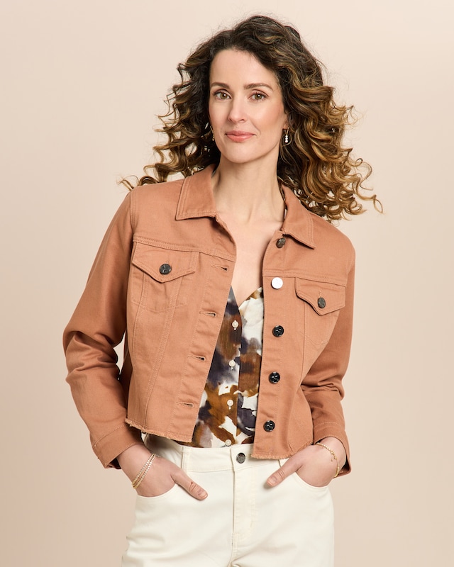 Jeansjacke mit ausgefranstem Saum