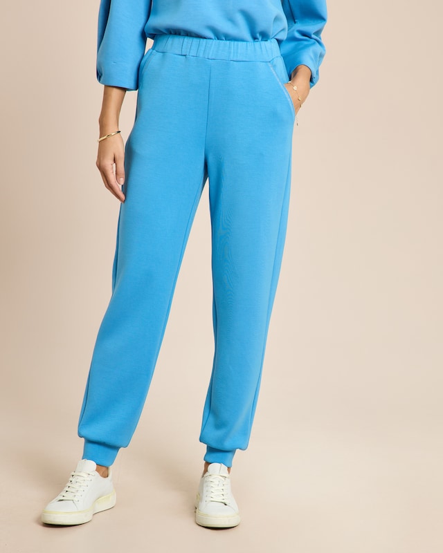 Sweathose mit Metallic Stickerei