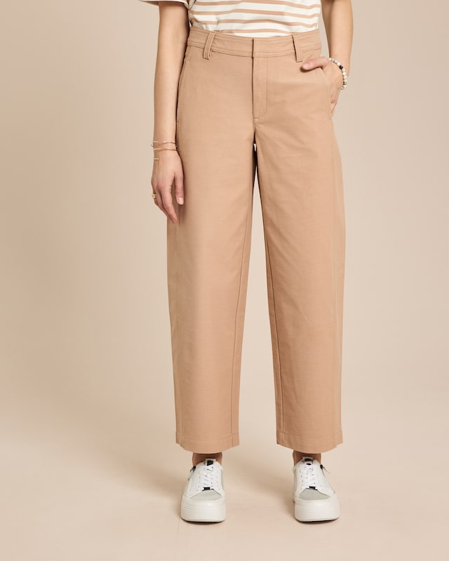 Hose mit Seiteneinsatz