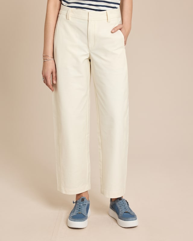 Hose mit Seiteneinsatz