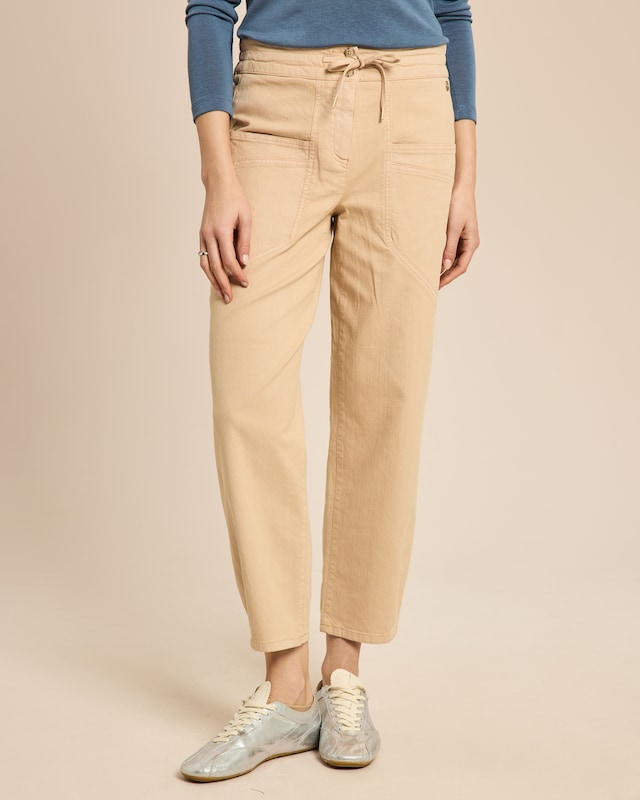 Jeans mit Taschendetail