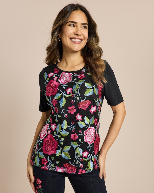 Shirt mit Stickerei