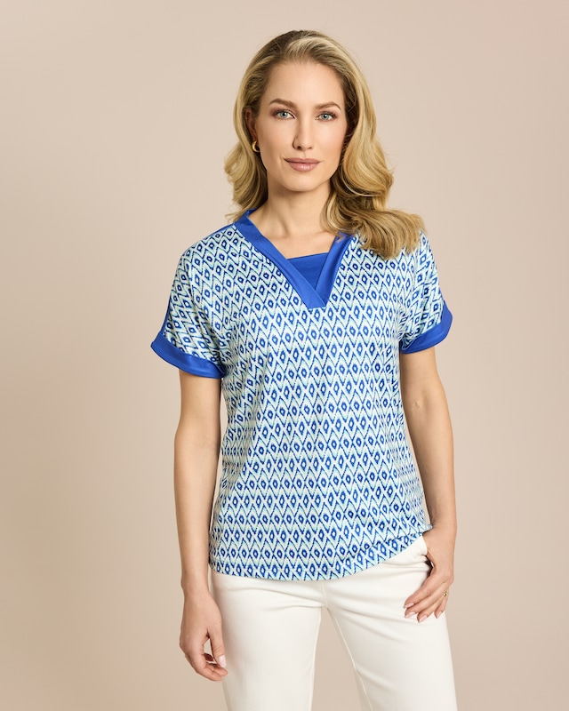 Shirt mit V-Ausschnitt
