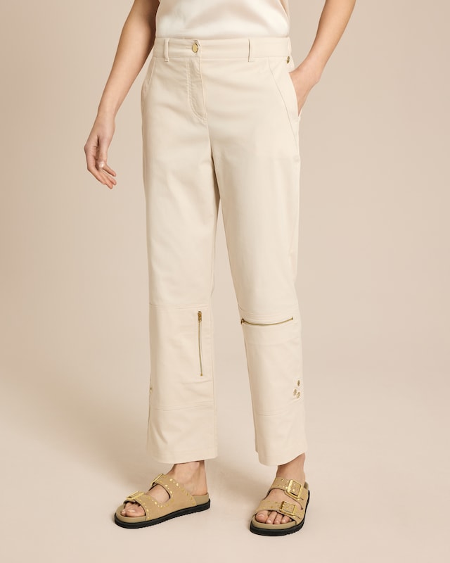 Hose mit Reißverschlussdetails