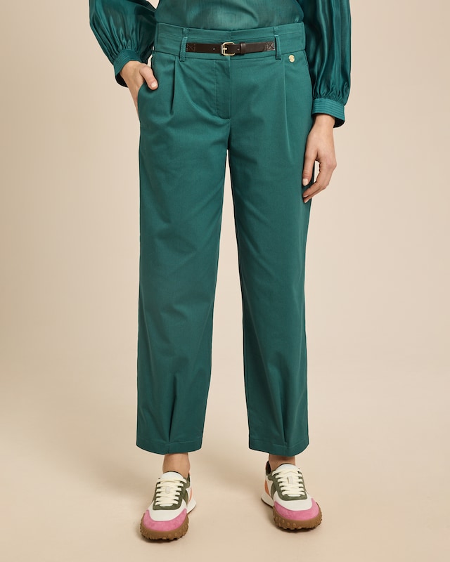 Hose mit Gürteldetail