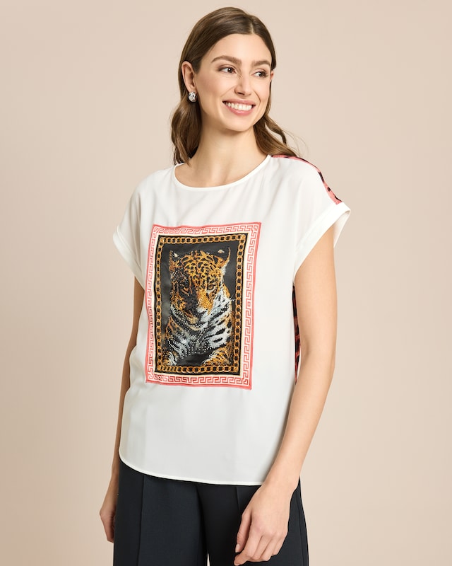 Shirt mit platziertem Druck