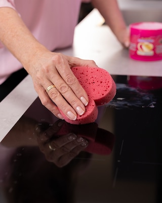 Produktabbildung 2 für Pink Intensiv Reinigungspaste + 2 Herzschwämme