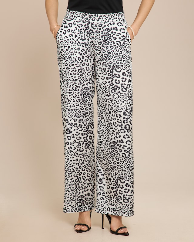 Marlenehose mit Animaldruck