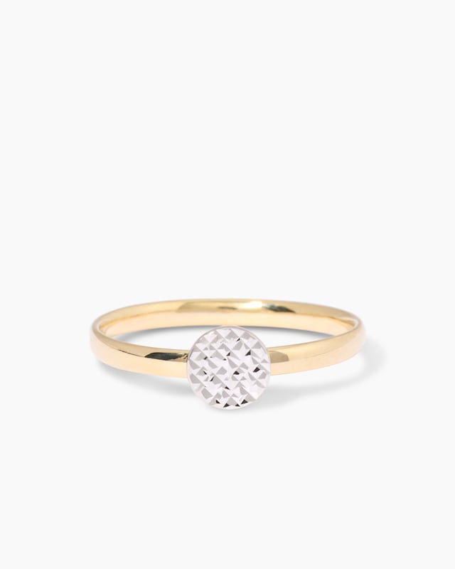 Ring mit diamantierter Oberfläche